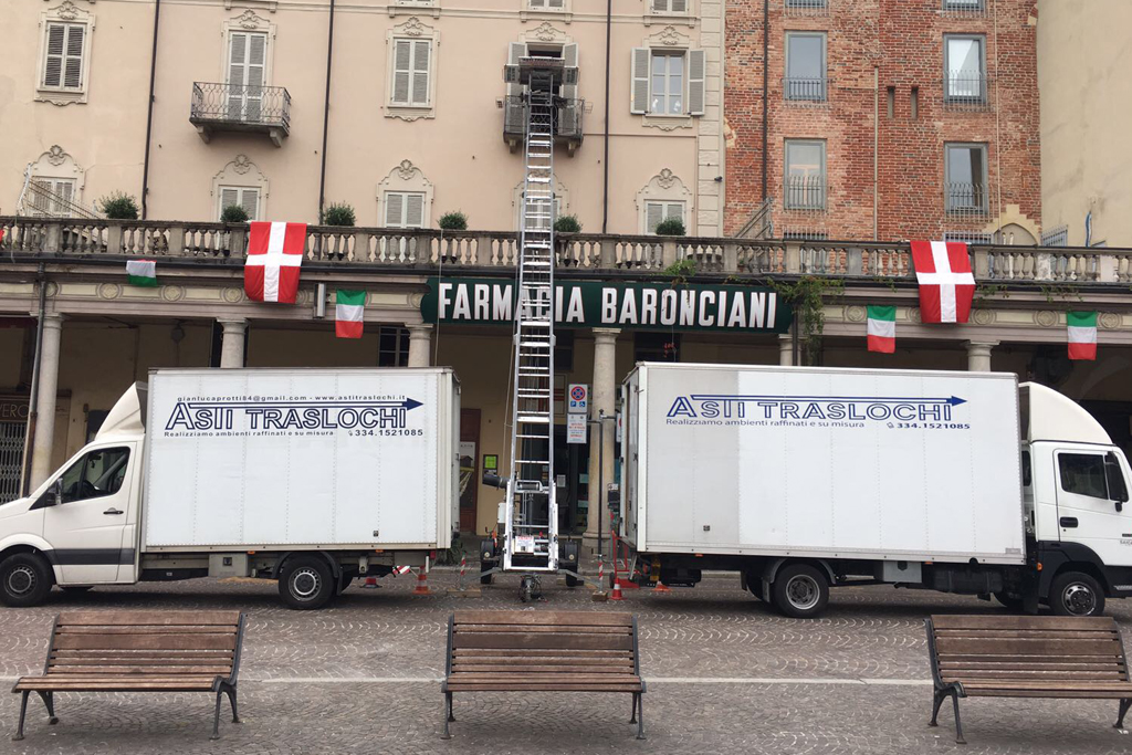 Autoscale e piattaforme aeree Asti Traslochi